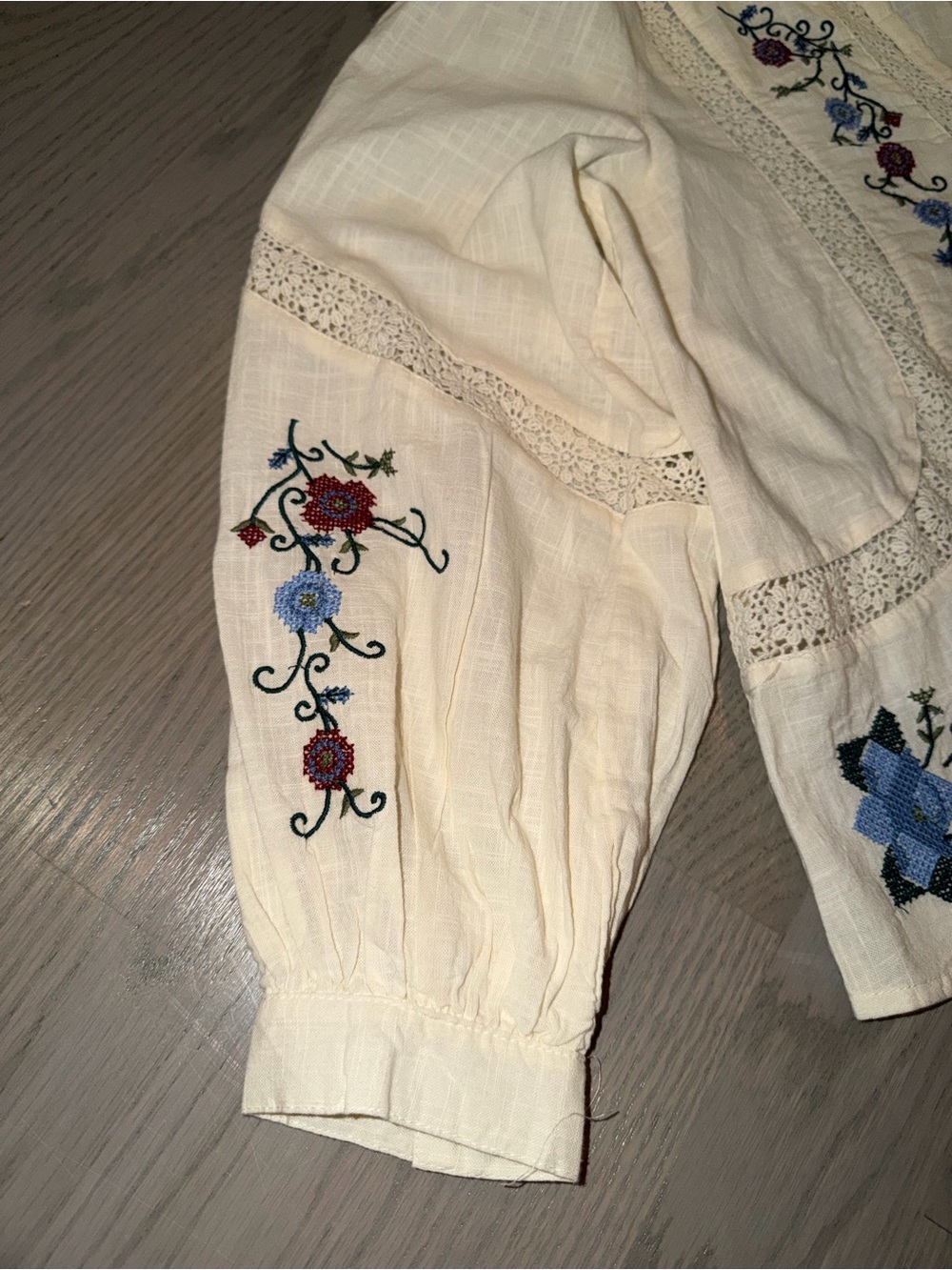 Jennifer & Grace Embroidered Boho Cotton Blouse – Ivory – Size Medium – NWT - Picture 2 of 6